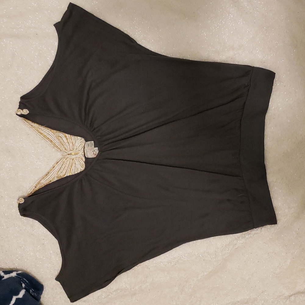 Cold Shoulder Sequin Top - Picture 3 of 10